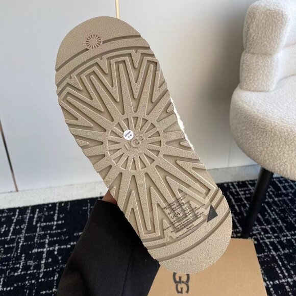 UGG Tazz Mustard Seed Platform Slippers - Picture 8 of 9